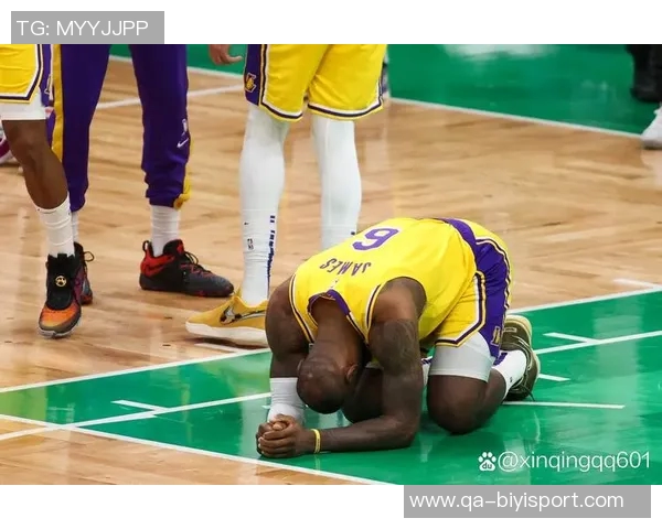 夸梅称詹姆斯防守回半场吃力进攻如火车头般迅猛